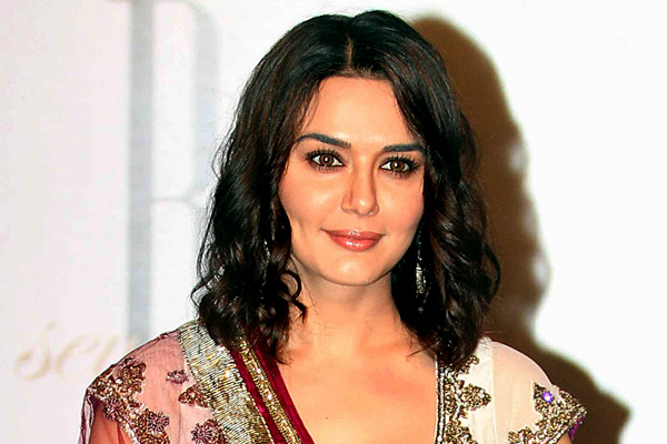 Preity Zinta back with Bhaiyyaji Superhit